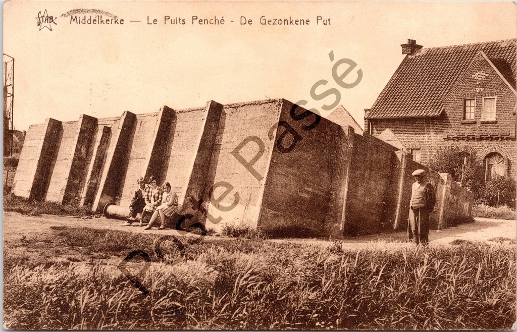 Middelkerke - "Le Puits Penché - De Gezonkene Put" - De verzakte waterput – achterzijde van de originele postkaart