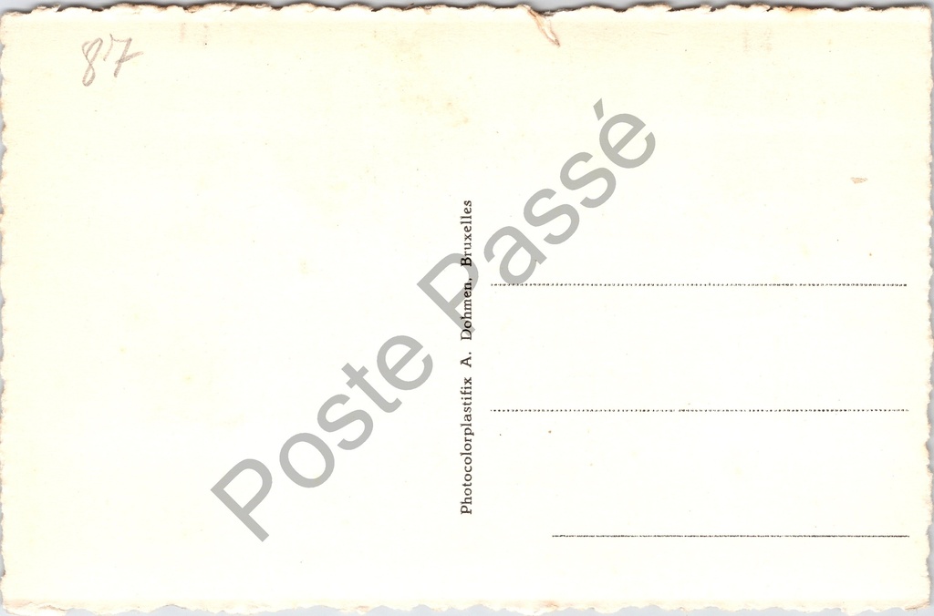 Oostende - "La Digue et la Plage" - Zeedijk en strand met menigte – achterzijde van de originele postkaart