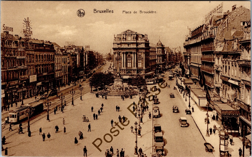 Bruxelles - "Place de Brouckère" - Place de Brouckère avec trams et voitures