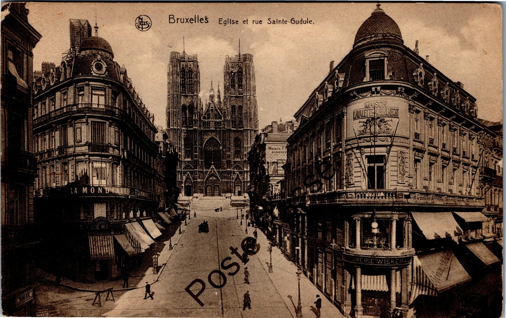 [Brussel0250] Brussels - "Eglise et rue Sainte-Gudule" - Saint Michael and Saint Gudula Cathedral with street