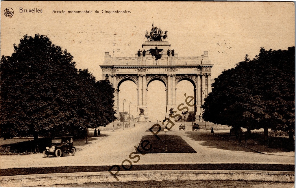 Brussels - "Arcade monumentale du Cinquantenaire" - Triumphal Arch of the Cinquantenaire Park