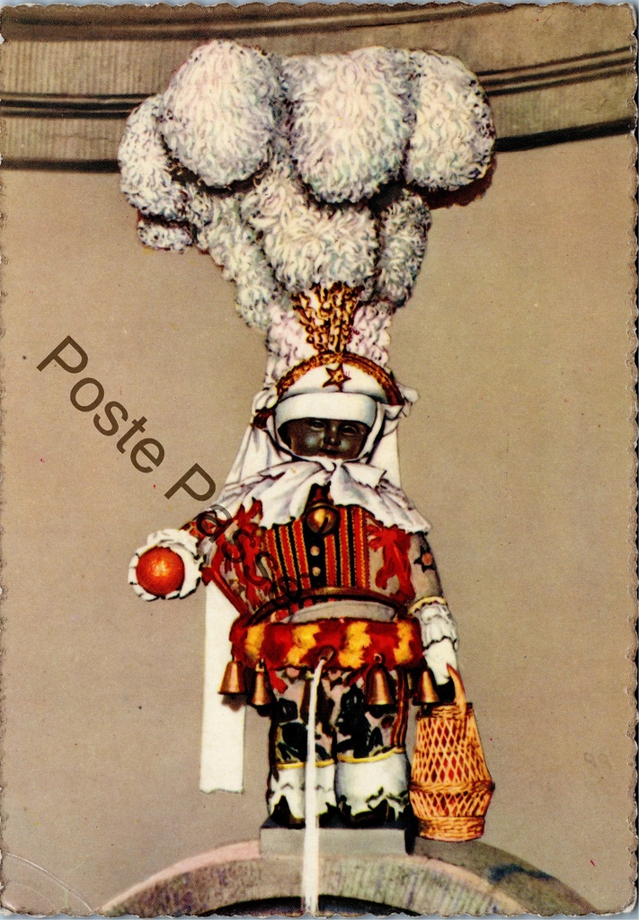 Brussel - "Manneken-Pis en costume de Gille" - Manneken Pis in Gille-kostuum