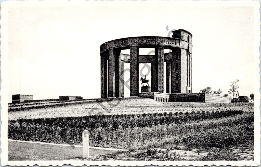 [nieuwpoort0214] Nieuwpoort - "Koning Albertgedenkteken aan de IJzer" - Ruiterstandbeeld van Koning Albert I aan de IJzer