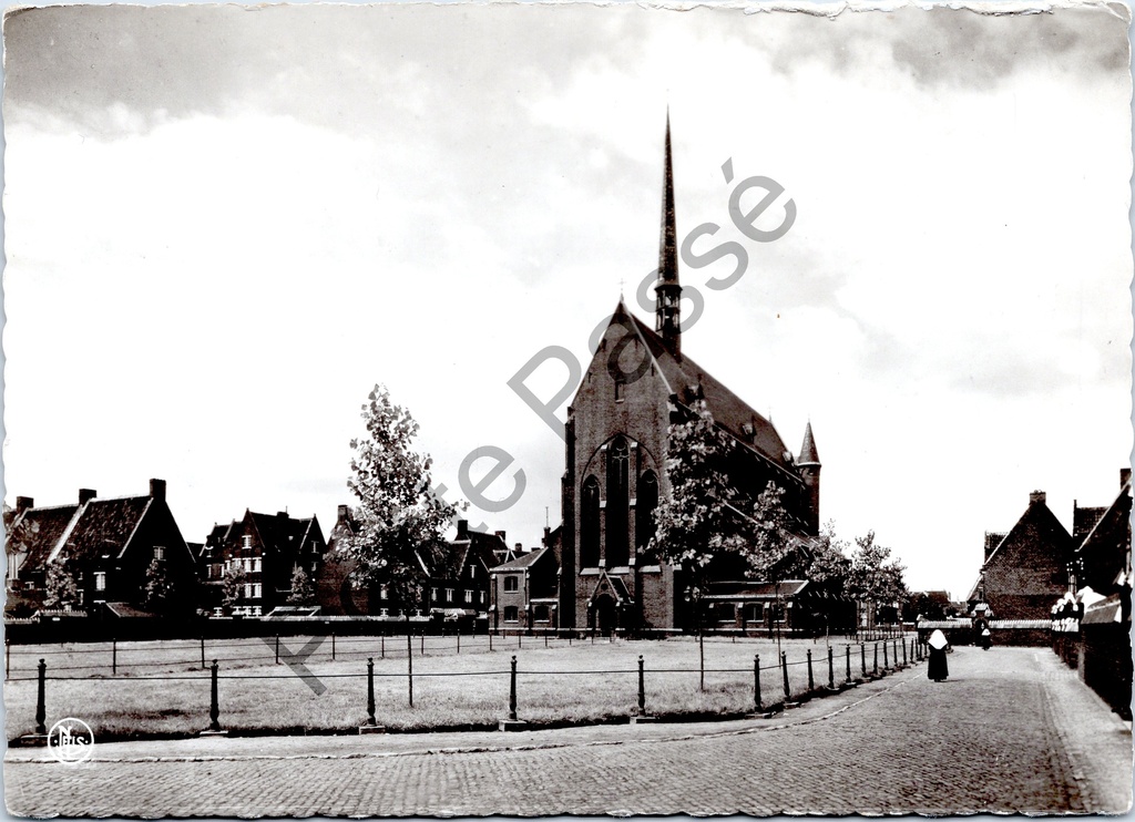 [sint amansdsbreg0176] Sint-Amandsberg - "Great Beguinage St-Amandsberg (near Ghent) Ste-Beggaplein." - View of Ste-Begga Square with church of the Great Beguinage