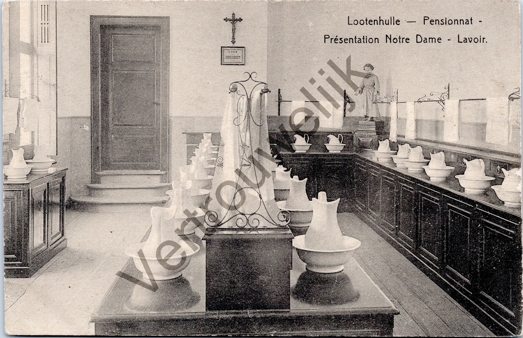 Lootenhulle - "Lootenhulle — Pensionnat - Présentation Notre Dame - Lavoir" - Wasruimte van het pensionaat Présentation Notre Dame