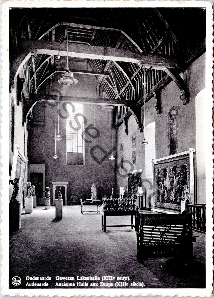 [Oudenaarde0182] Audenarde - "Ancienne halle aux draps (XIIIe siècle)" - Intérieur de l'ancienne halle aux draps