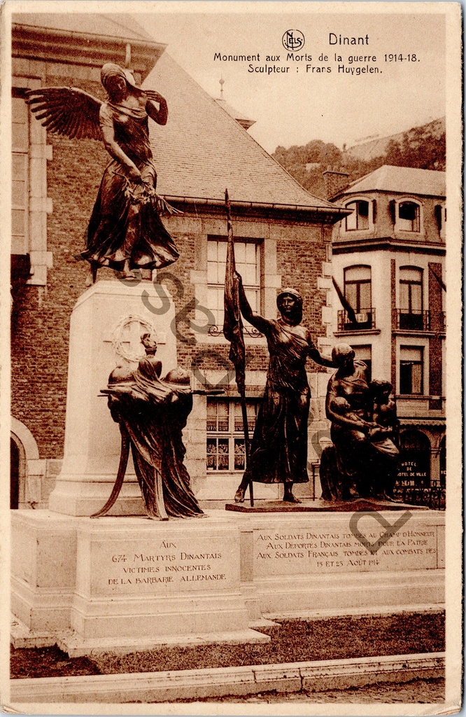 Dinant - "Monument aux Morts de la guerre 1914-18" - War Memorial 1914-18 (sculpteur Frans Huygelen)