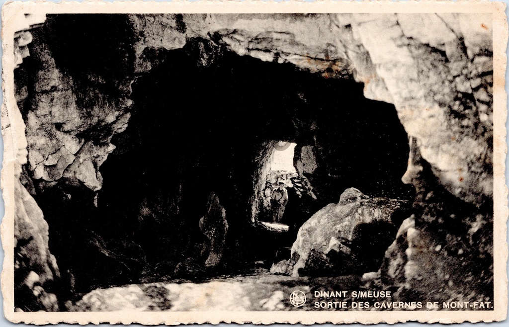 [Dinant0220] Dinant - "Sortie des Cavernes de Mont-Fat" - Uitgang van de grotten van Mont-Fat