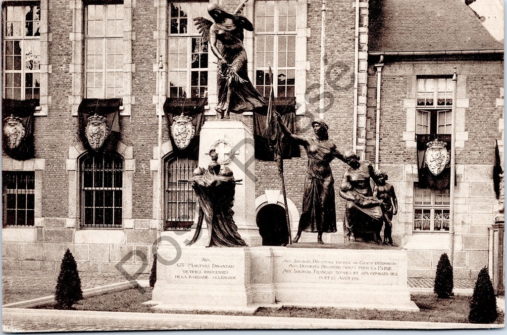 Dinant - "Monument aux fusillés" - Monument to the Fusiliers
