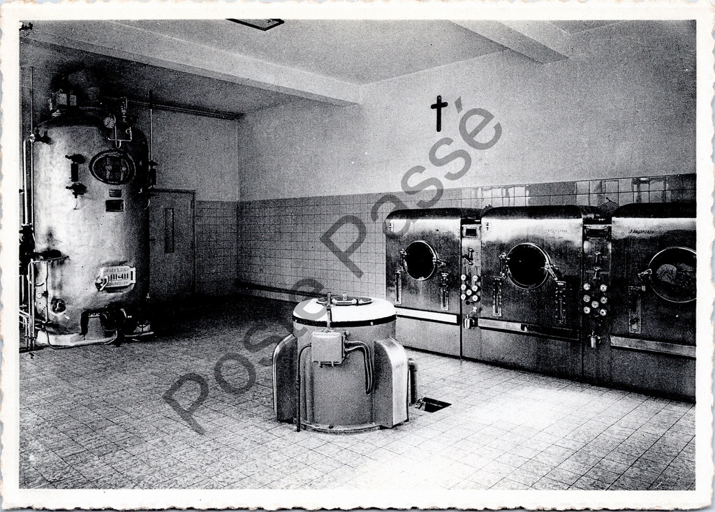 [Deinze1 (17)] Deinze - "Sint-Vincentiuskliniek - Doopvont" - Sterilisation room of the Sint-Vincentiuskliniek