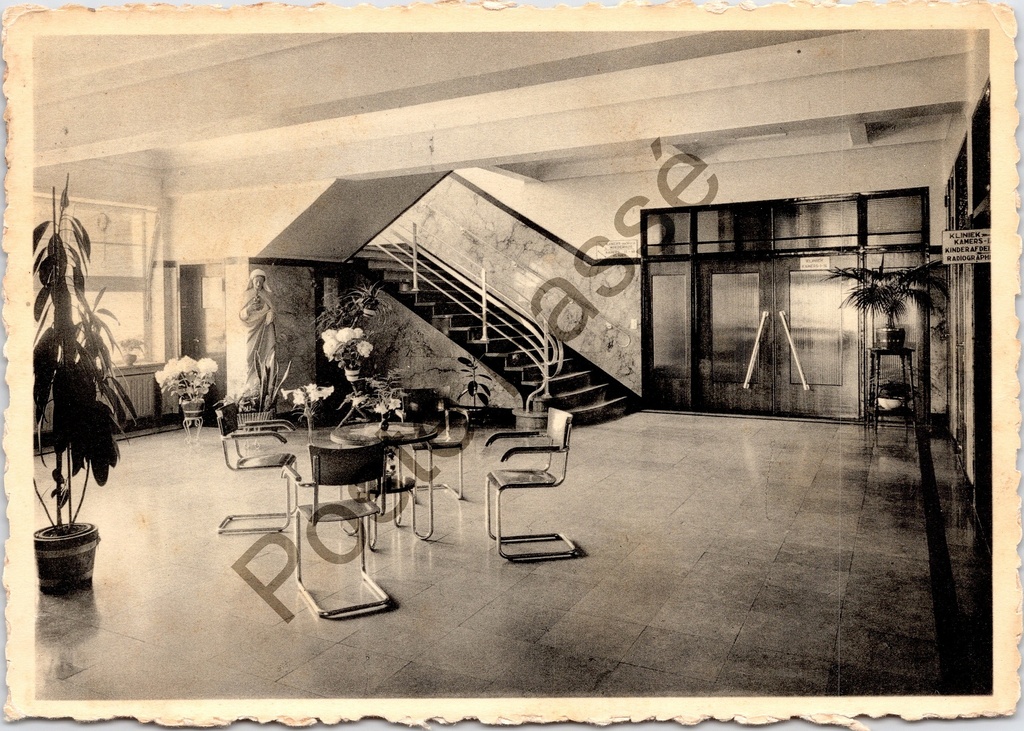 Sint-Niklaas - "Kliniek en Moederhuis «Maria Middelares»" - Ingangshall van de kliniek