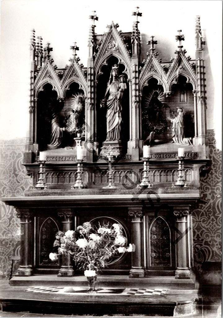 [Lebbeke0390.jpg] Wieze - "Altaar van O. L. Vrouw" - Gotisch Mariaaltaar in de kerk van Wieze