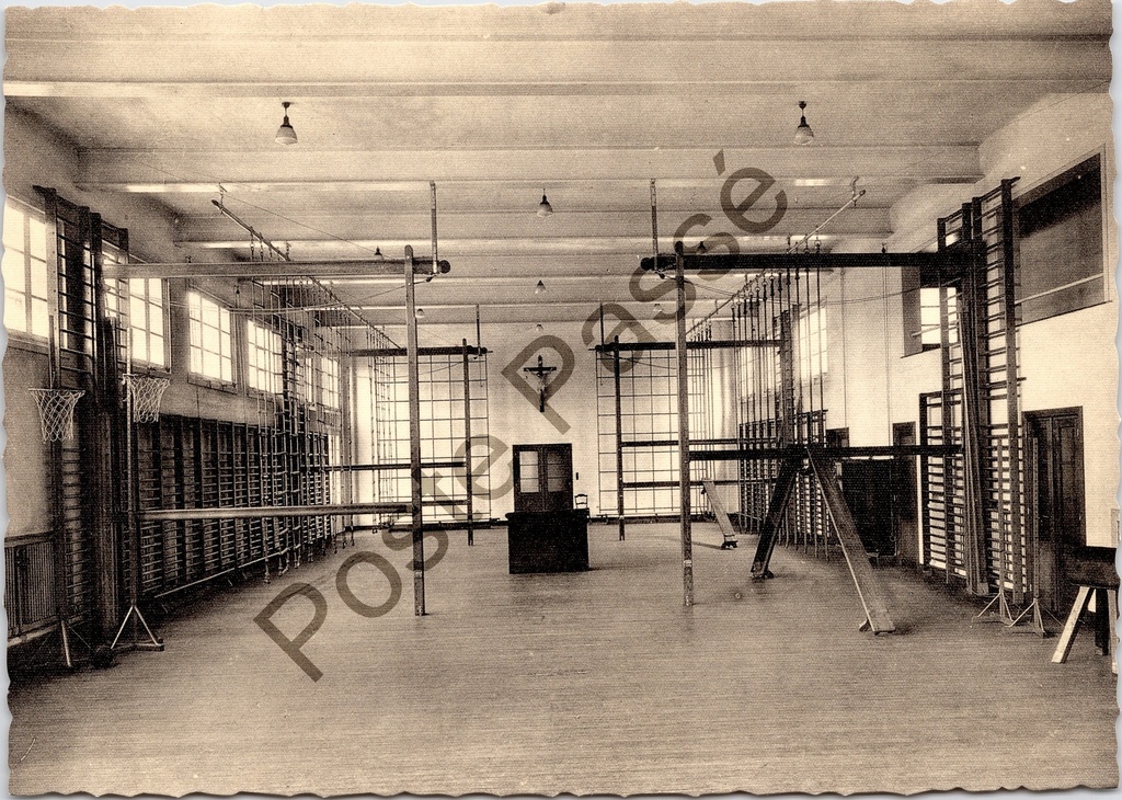 Aalst - "Turnzaal" - Gymnastieklokaal van het Instituut St-Vincentius à Paulo in Gijzegem