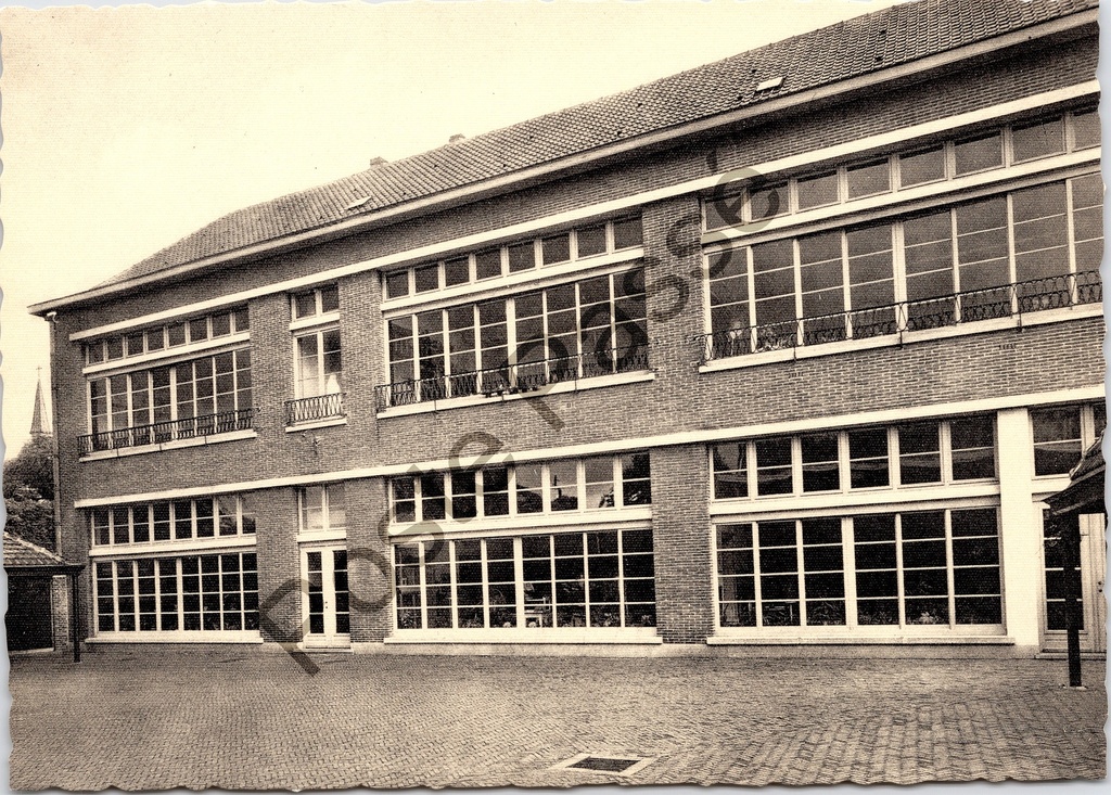 [Aalst0328.jpg] Aalst - "Instituut St-Vincentius à Paulo - Oefenschool" - Oefenschool van het Sint-Vincentiusinstituut in Gijzegem