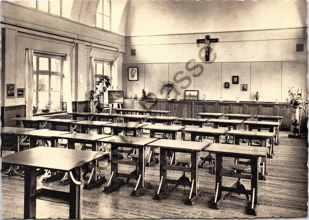 Aalst - "Kostschool. — Tekenzaal." - Tekenzaal van het Instituut Sint-Vincentius à Paulo in Gijzegem