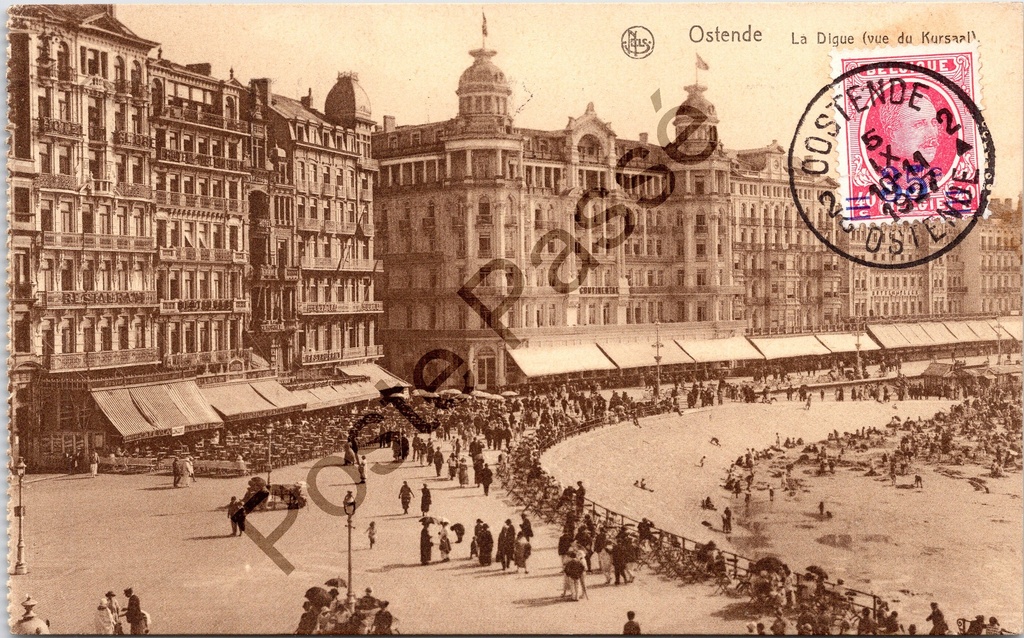 [Oostende0430.jpg] Oostende - "La Digue (vue du Kursaal)" - De Zeedijk gezien vanuit het Kursaal met strand en hotels