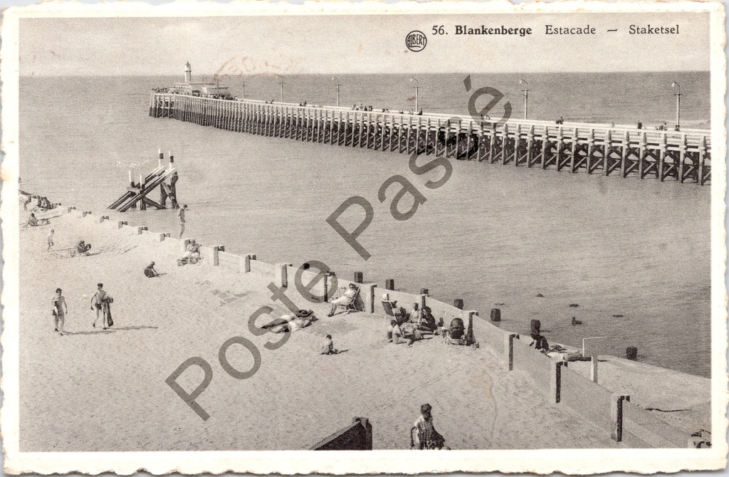 [Blankenberge0516.jpg] Blankenberge - "Estacade — Staketsel" - Zicht op de pier met strand en badgasten