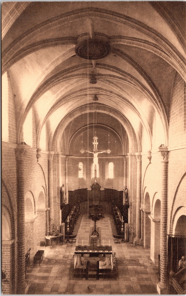 [Mol0813] Mol - "Postel" - Interieur van de abdijkerk gewijd in 1190