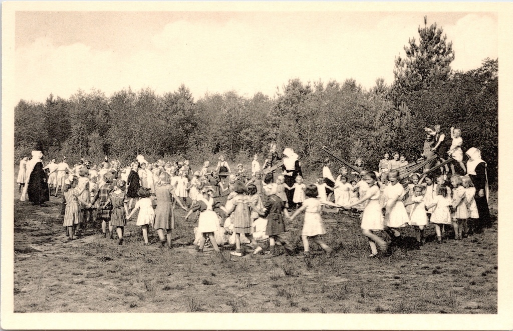 [Ravels0899] Ravels - "O. L. Vrouw van de Kempen" - Speelplein Kinderlust, open-luchtschool voor meisjes