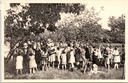 Ravels - "O.L. Vrouw van de Kempen" - Open-luchtschool voor meisjes, fruitplukken in de boomgaard