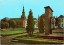 Meerhout - "Kerk en oorlogsstandbeeld" - Kerk met oorlogsmonument op het dorpsplein