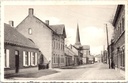 Retie - « Kloosterstraat » - Vue sur la Kloosterstraat avec le clocher de l'église