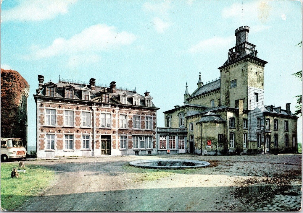 Riemst - "Kasteel Caester" - Hotel Café Restaurant in kasteel te Kanne