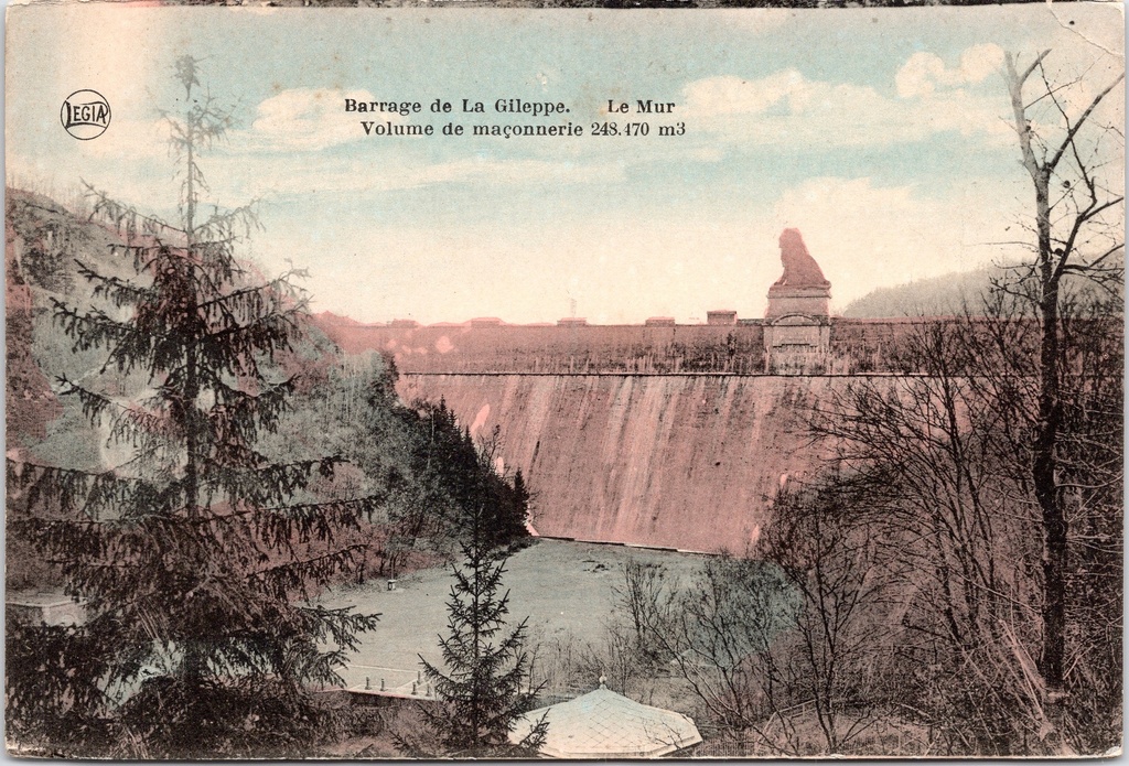 Jalhay - "Barrage de La Gileppe. Le Mur" - Dam van de Gileppe, zicht op de muur met leeuwenstandbeeld