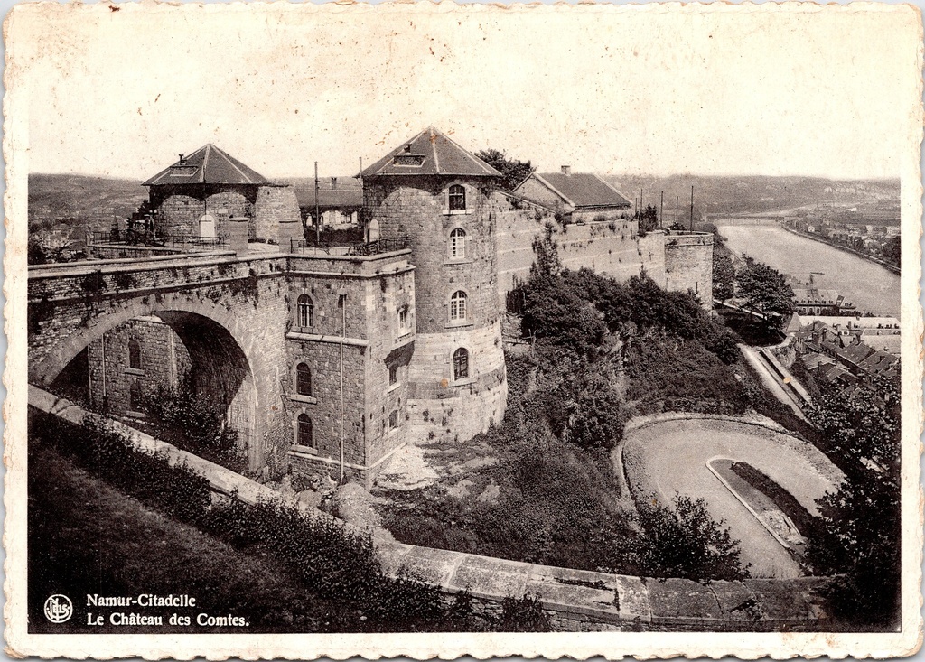 Namur - "Le Château des Comtes" - Château des Comtes op de Citadel van Namen