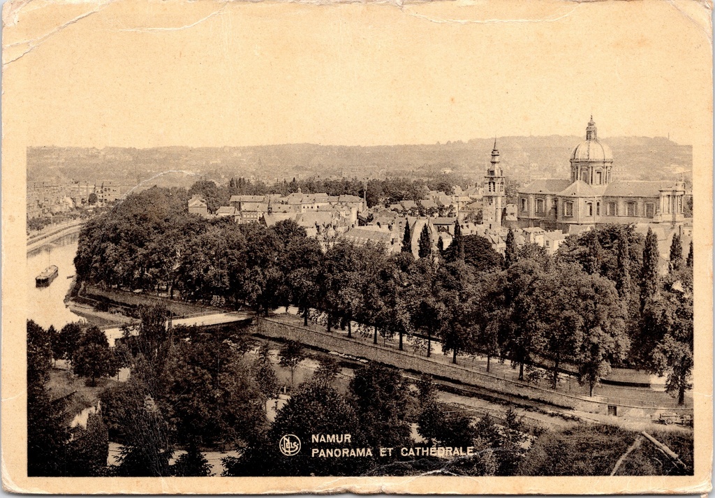 Namur - "PANORAMA ET CATHÉDRALE" - Panorama met de kathedraal van Sint-Aubain