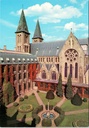 Anhée – « ABBAYE DE MAREDSOUS – Préau » – Abbaye de Maredsous, cour avec jardin du cloître