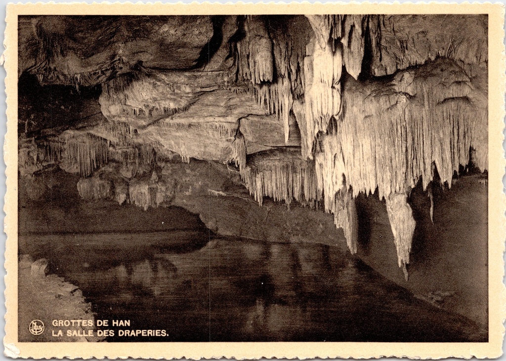 [Han-sur-lesse1277] Rochefort - « LA SALLE DES DRAPERIES » - Grottes de Han, la salle des Draperies avec ses stalactites