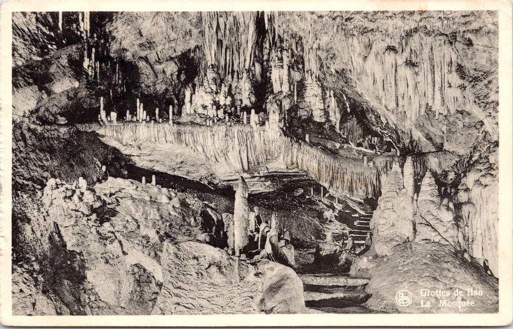 [Han-sur-lesse1313] Rochefort – ‘Grottes de Han – La Mosquée’ – The Grottes de Han, ‘La Mosquée’ chamber with its stalactites