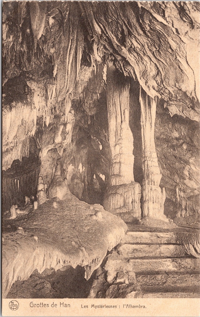 [Rochefort1337] Rochefort - « Les Mystérieuses : l'Alhambra » - Salle des Grottes « Alhambra » dans les Grottes de Han