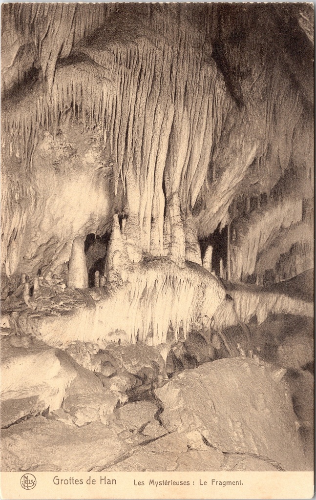 Rochefort - « Les Mystérieuses : Le Fragment » - Grottes de Han, stalactites et stalagmites