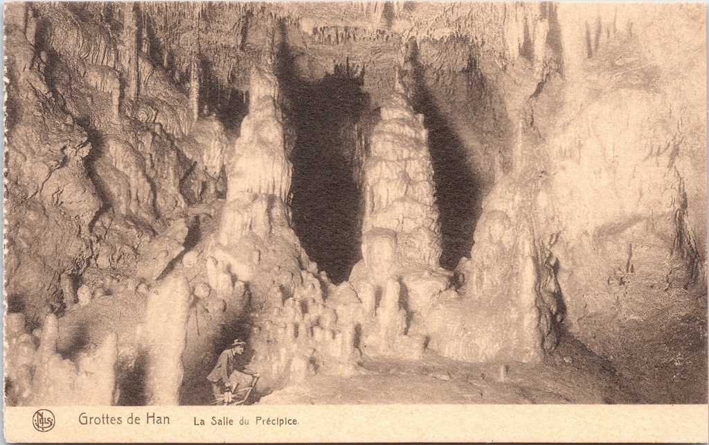 [Rochefort1461] Rochefort – “La Salle du Précipice” – Han Cave, the Precipice Chamber with stalagmites