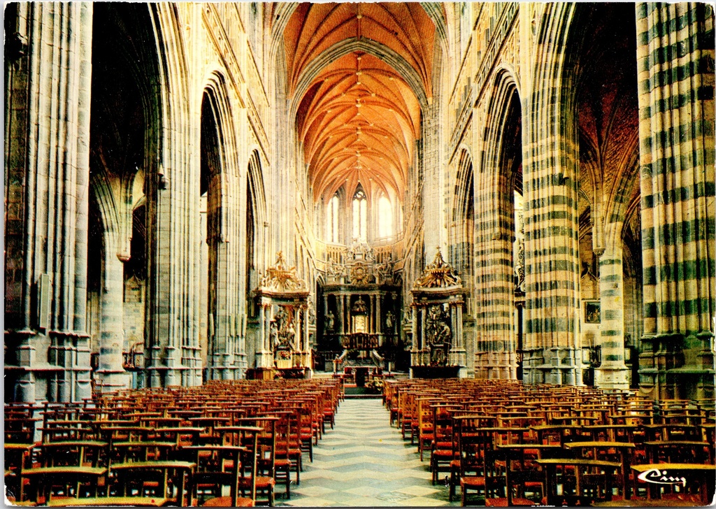 [saint-hubert1647] Saint-Hubert - « La Basilique » - Intérieur de la basilique de Saint-Hubert