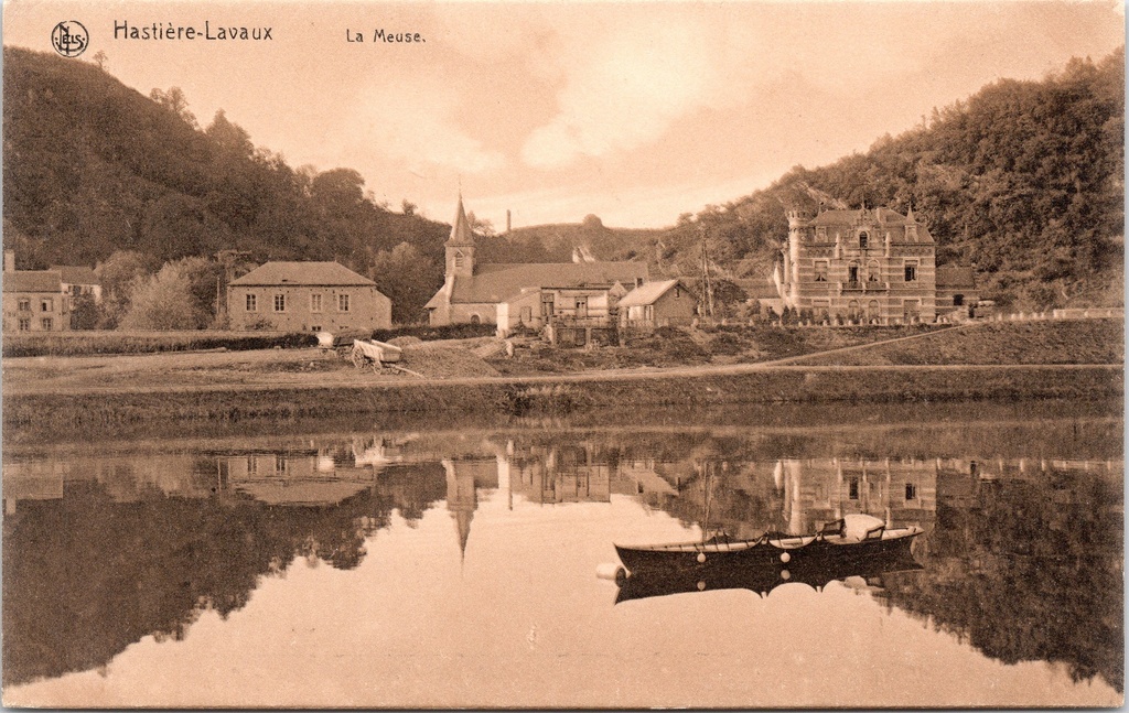 [B1765] Hastière - "Hastière-Lavaux - La Meuse" - Gezicht op de Maas met kerk en kasteel