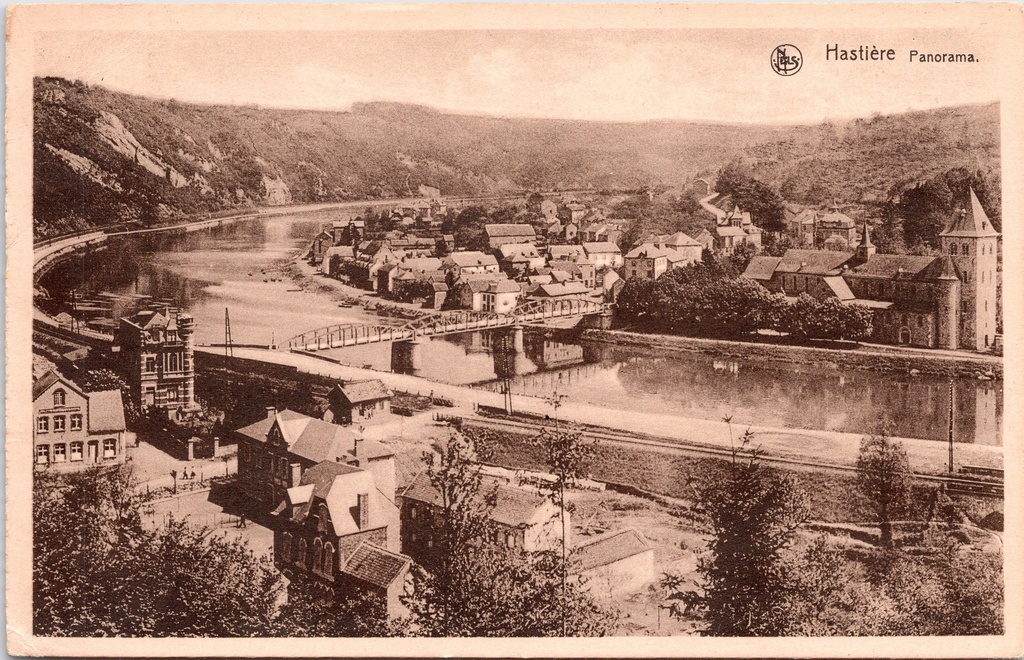 [B1771] Hastière - "Panorama" - Panoramisch zicht op Hastière met de Maas en brug