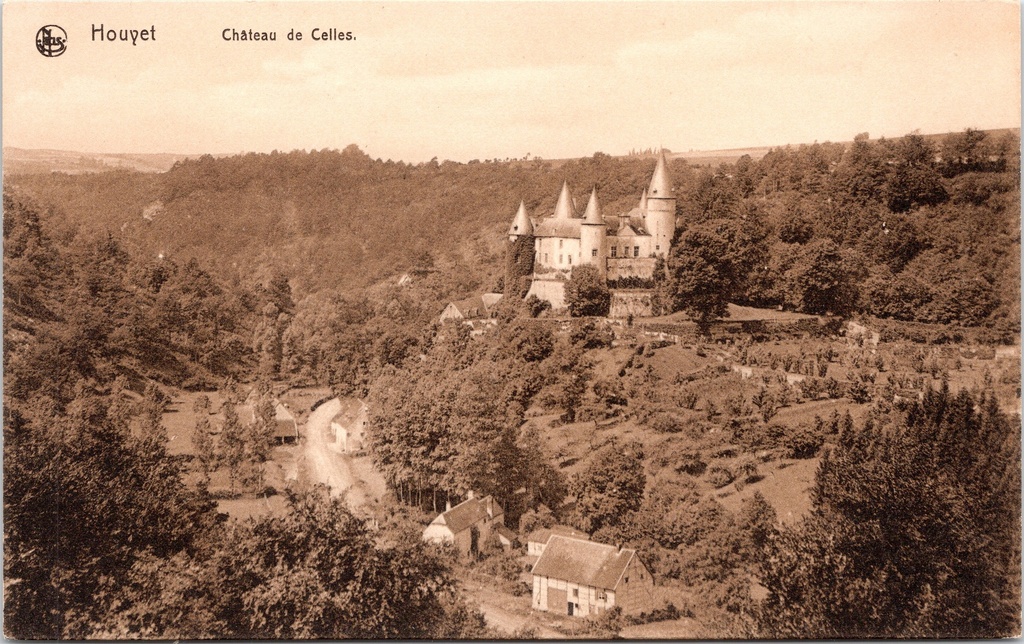 [B1805] Houyet - "Château de Celles" - Kasteel van Celles op rotsachtige heuvel in bosrijke vallei