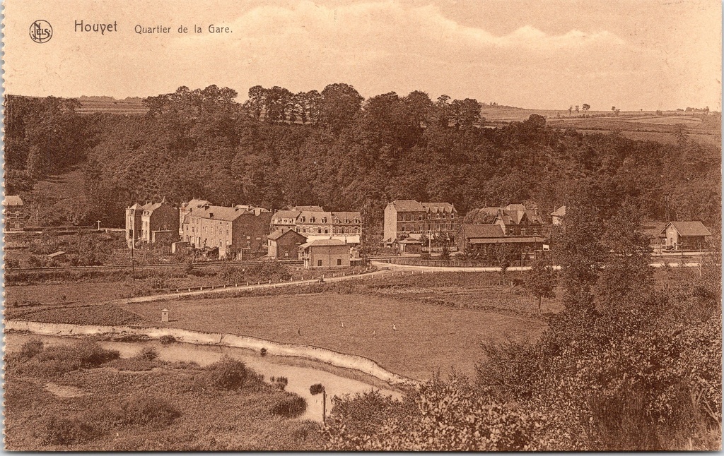 [C1905] Houyet - "Quartier de la Gare" - Stationsbuurt panoramisch overzicht