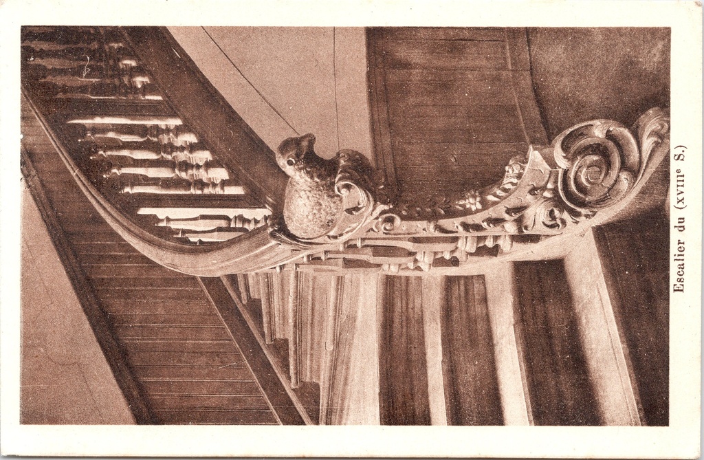[D1707] Estinnes - "Escalier du (XVIIIe S.)" - 18e-eeuwse trapleuning met vogelornament, Seminarie van Bonne-Espérance