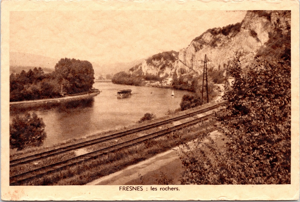 Hastière - "FRESNES : les rochers" - Rotsen langs de Maas bij Fresnes