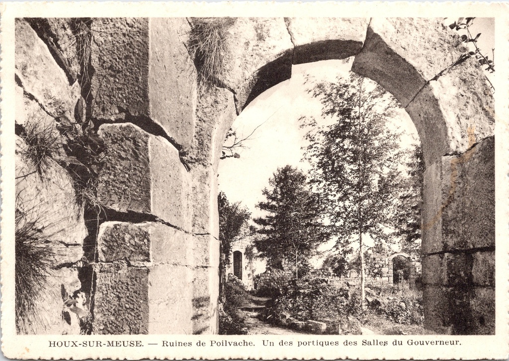 [F1949] Yvoir - "Ruines de Poilvache. Un des portiques des Salles du Gouverneur" - Ruïnes van Poilvache, portiek van de Gouverneurszaal