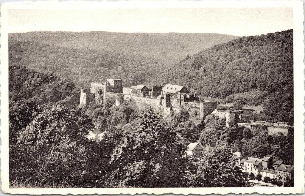 Bouillon - "Le Château" - Middeleeuws kasteel van Bouillon op rotspunt boven de Semois