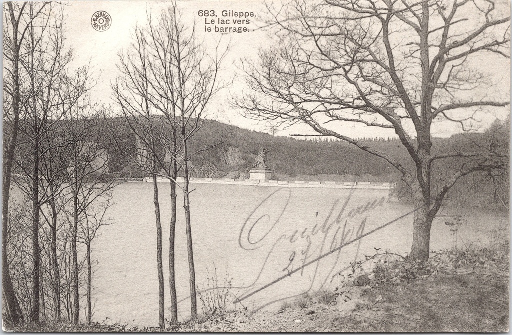 Jalhay - "Gileppe. Le lac vers le barrage" - Het meer richting de dam van Gileppe met leeuwenstandbeeld
