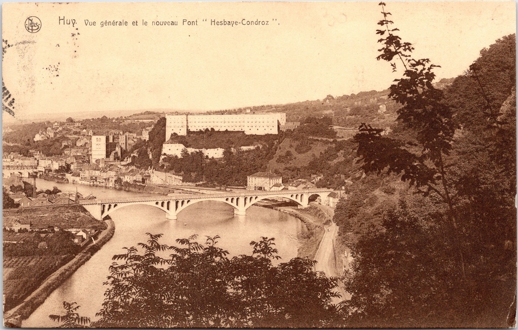 Huy - « Vue générale et le nouveau pont « Hesbaye-Condroz » » - Vue générale avec le nouveau pont Hesbaye-Condroz sur la Meuse