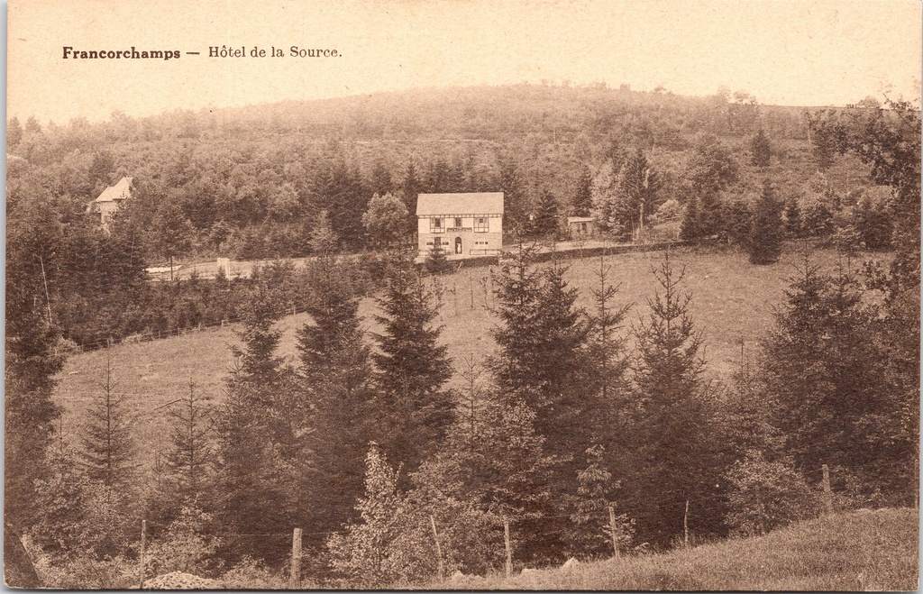 [G1889] Stavelot - "Hôtel de la Source" - Panoramisch zicht op het hotel in bosrijke vallei