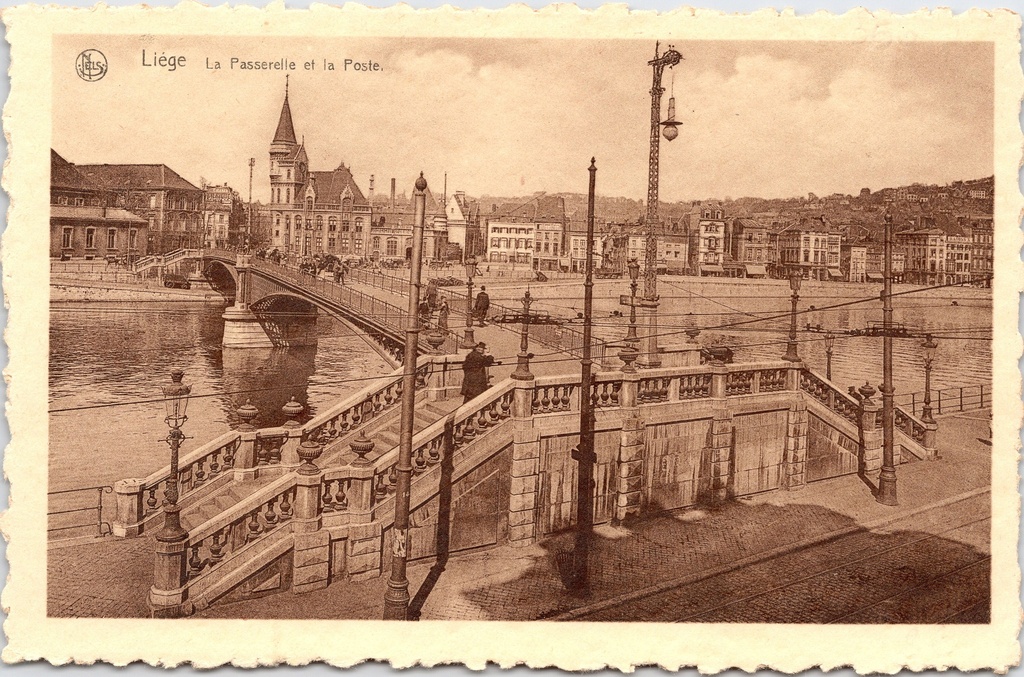 Liège – “La Passerelle et la Poste” – The footbridge and the post office on the Meuse