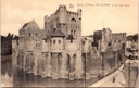 Gent - "Château des Comtes" - Gravensteen gezien vanuit het Klein Gewad